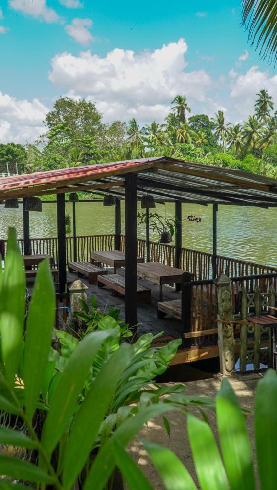 Luvi Lucas River Side Weligama Exteriör bild