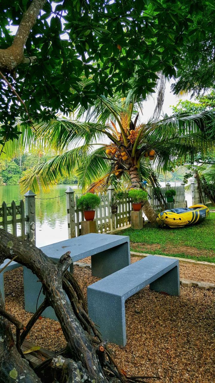Luvi Lucas River Side Weligama Exteriör bild