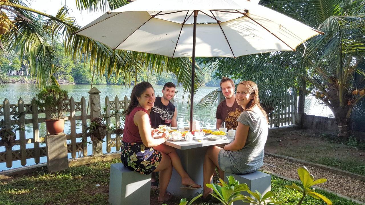 Luvi Lucas River Side Weligama Exteriör bild